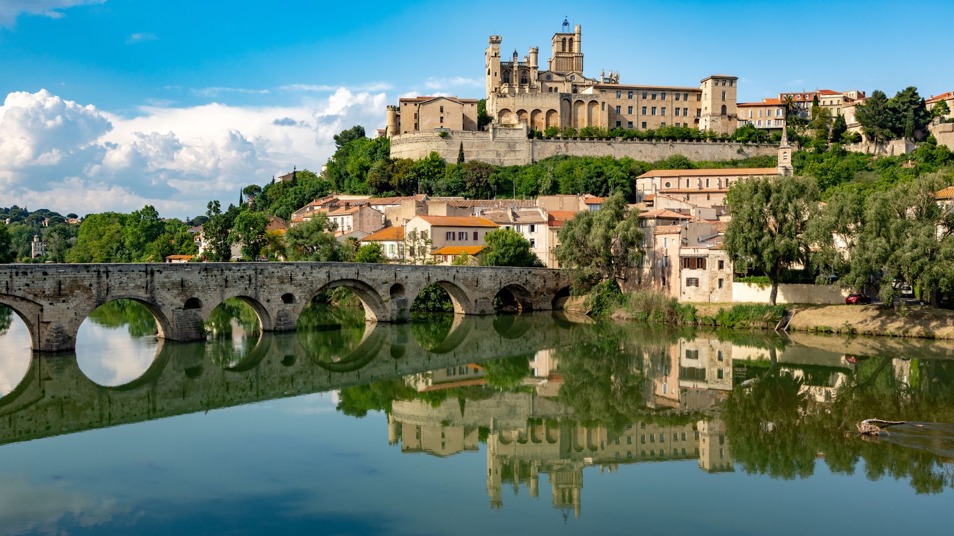 Ouvrir une franchise en Occitanie : les choses à savoir avant de vous lancer