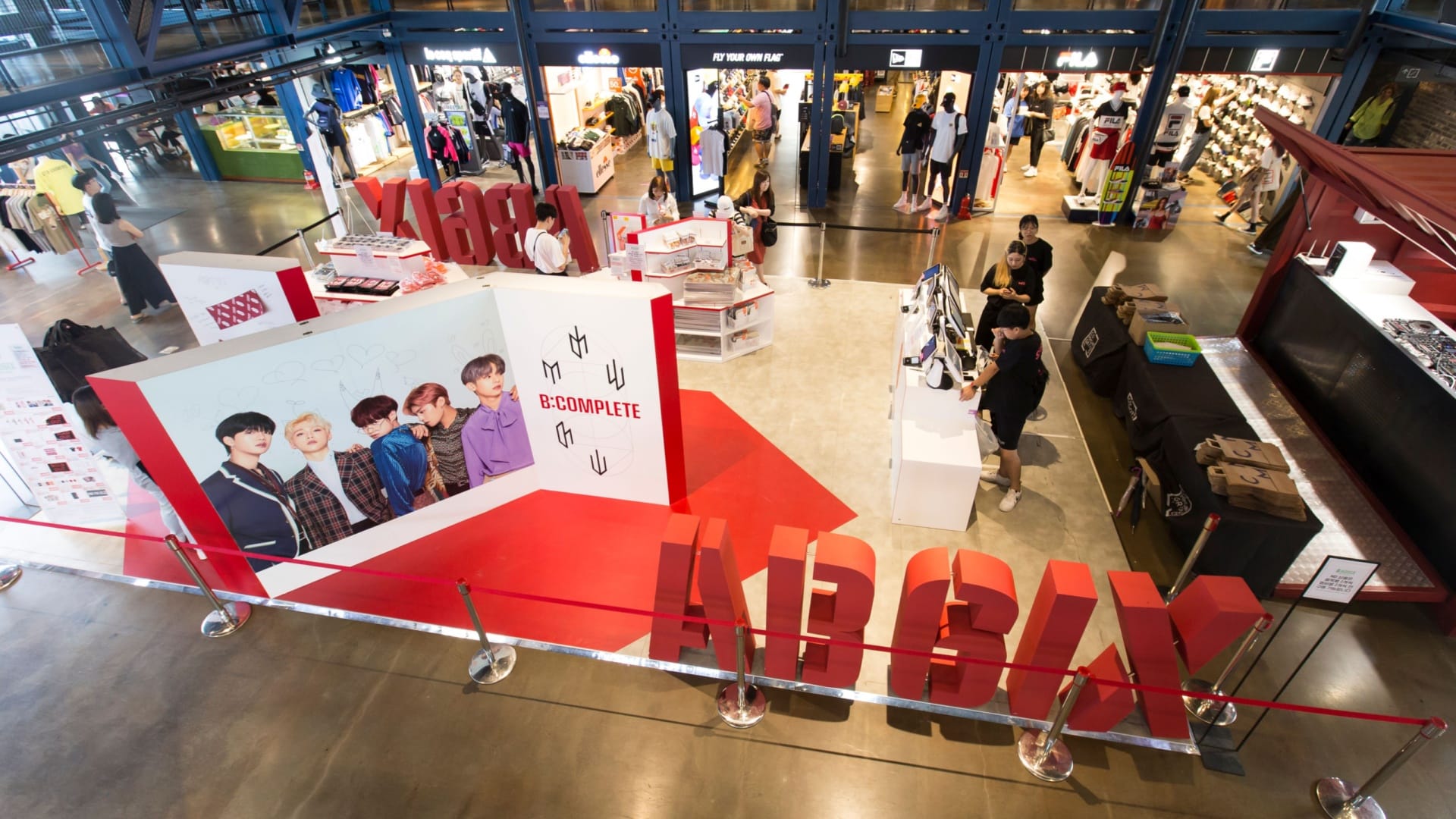 « Les pop-up stores jouent un rôle crucial dans le paysage commercial »