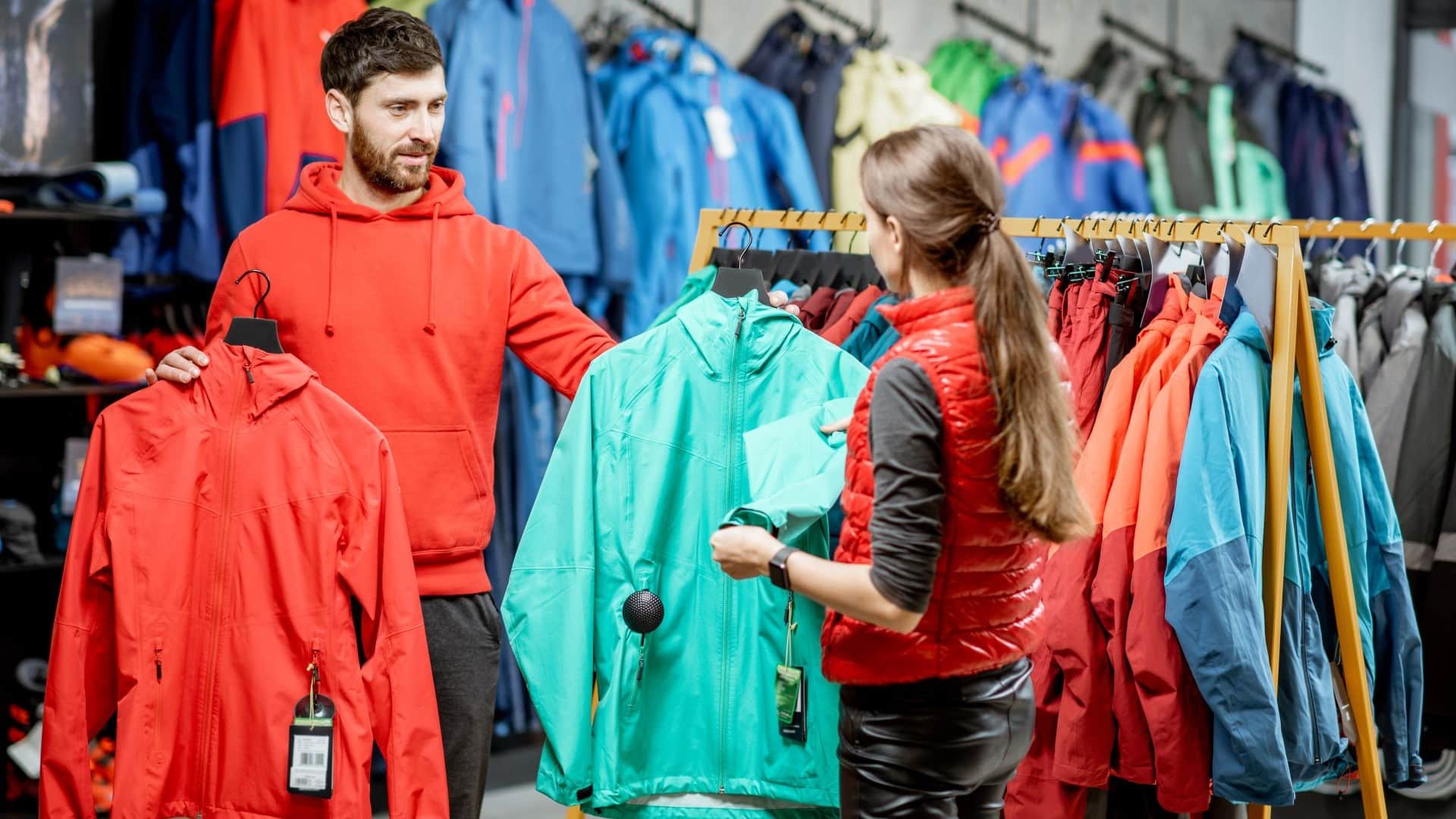 Dissolution, soldes, météo… Quel bilan pour les enseignes du commerce spécialisé au premier semestre ?